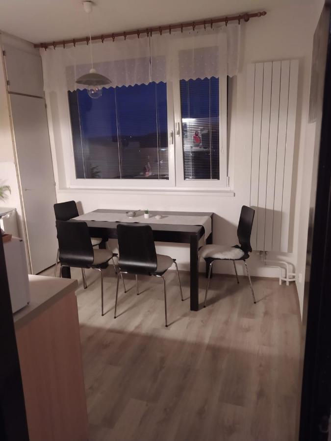 Byt Pro Dva Apartamento Blansko Exterior foto